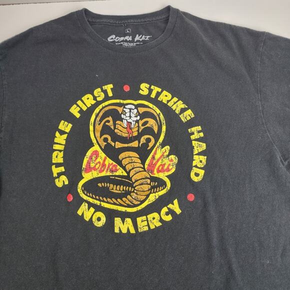 Karate Kid Cobra Kai Strike First Strike Hard No Mercy Black Tee Men's Size L - Picture 2 of 3